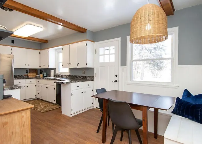 New Charming In The Heart Of North