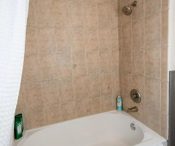 New Charming In The Heart Of North Holiday home *