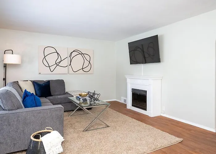 New Charming In The Heart Of North Fargo