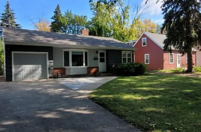 New Charming In The Heart Of North Holiday home Fargo